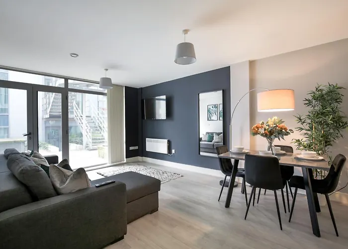 Henry Street Luxe Apartments By Bold Apartments