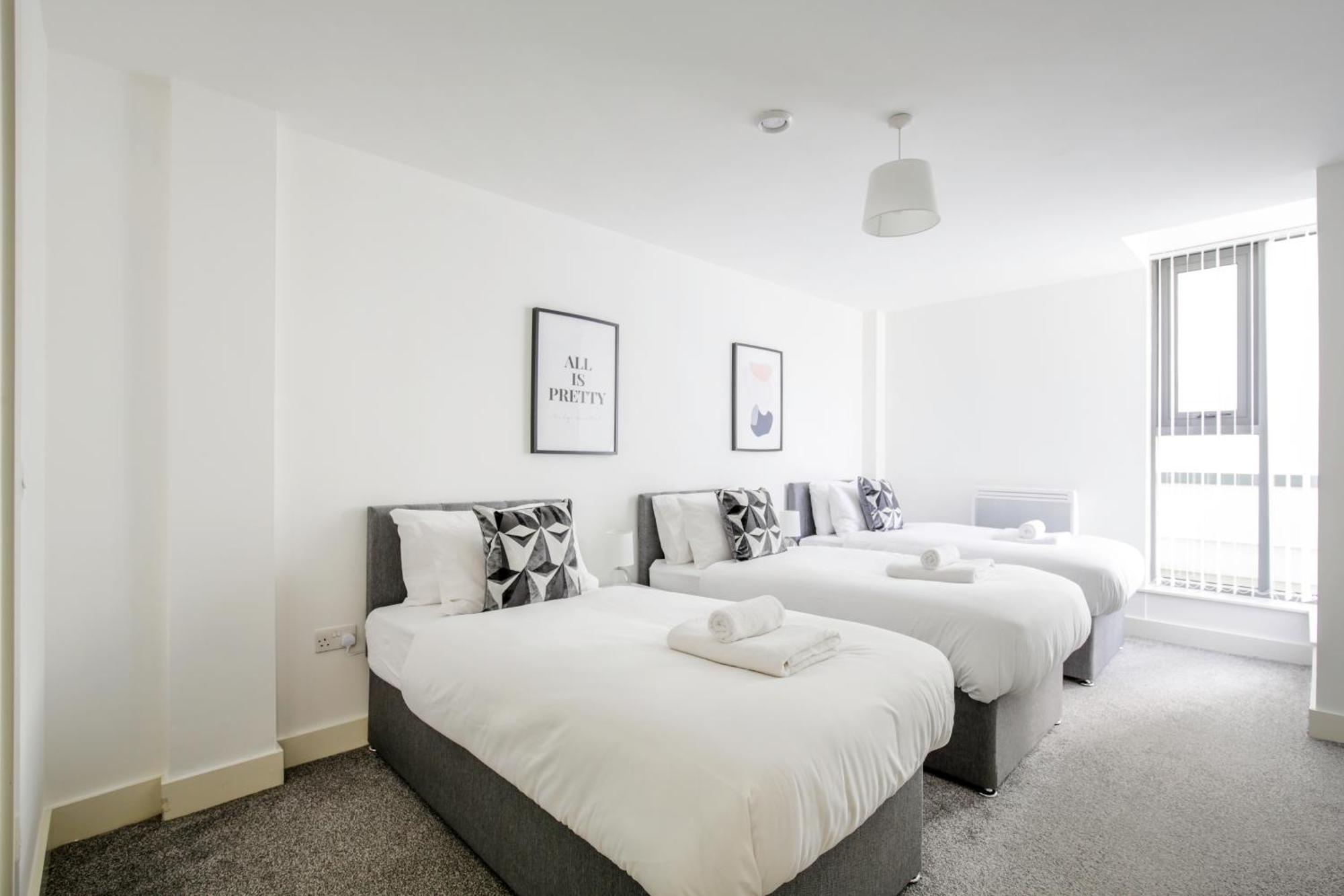 Henry Street Luxe By Bold * Liverpool