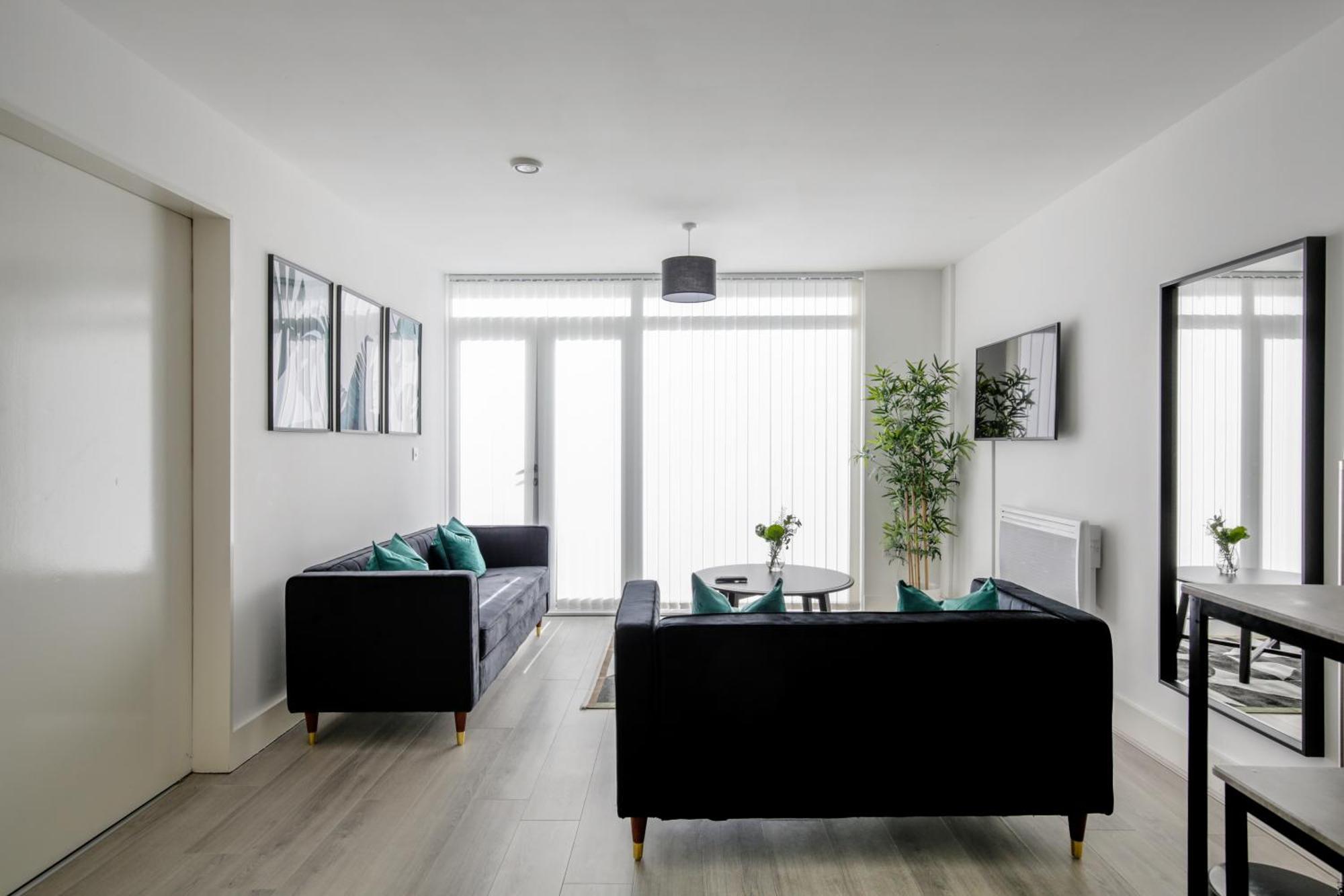 Henry Street Luxe By Bold