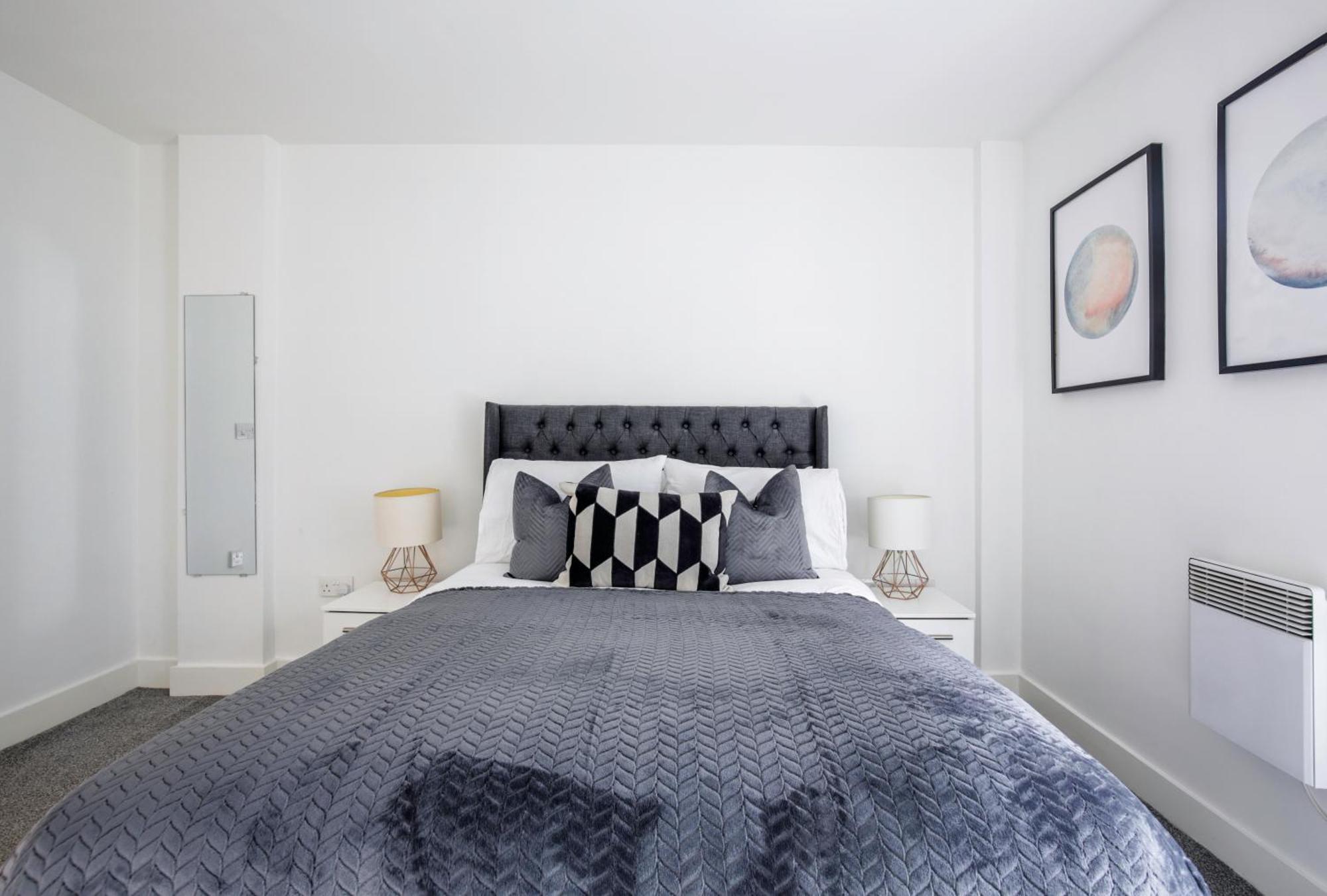 Henry Street Luxe By Bold Apartment